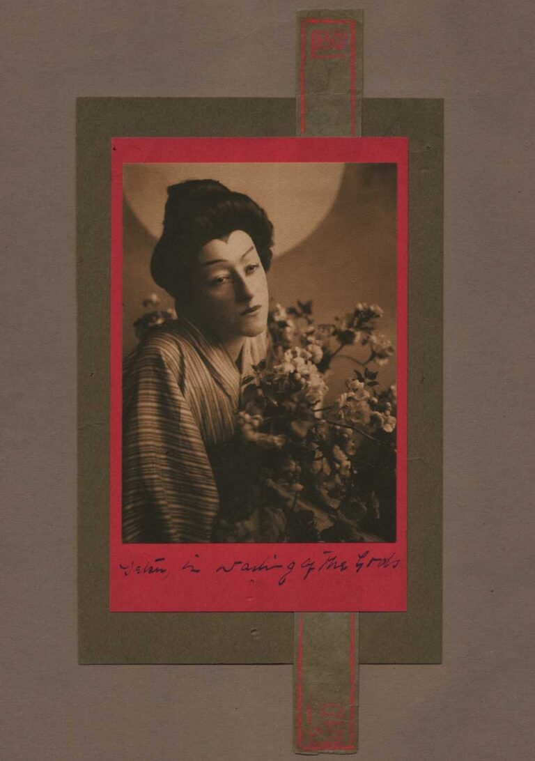 Setsu, in Darling of The Gods