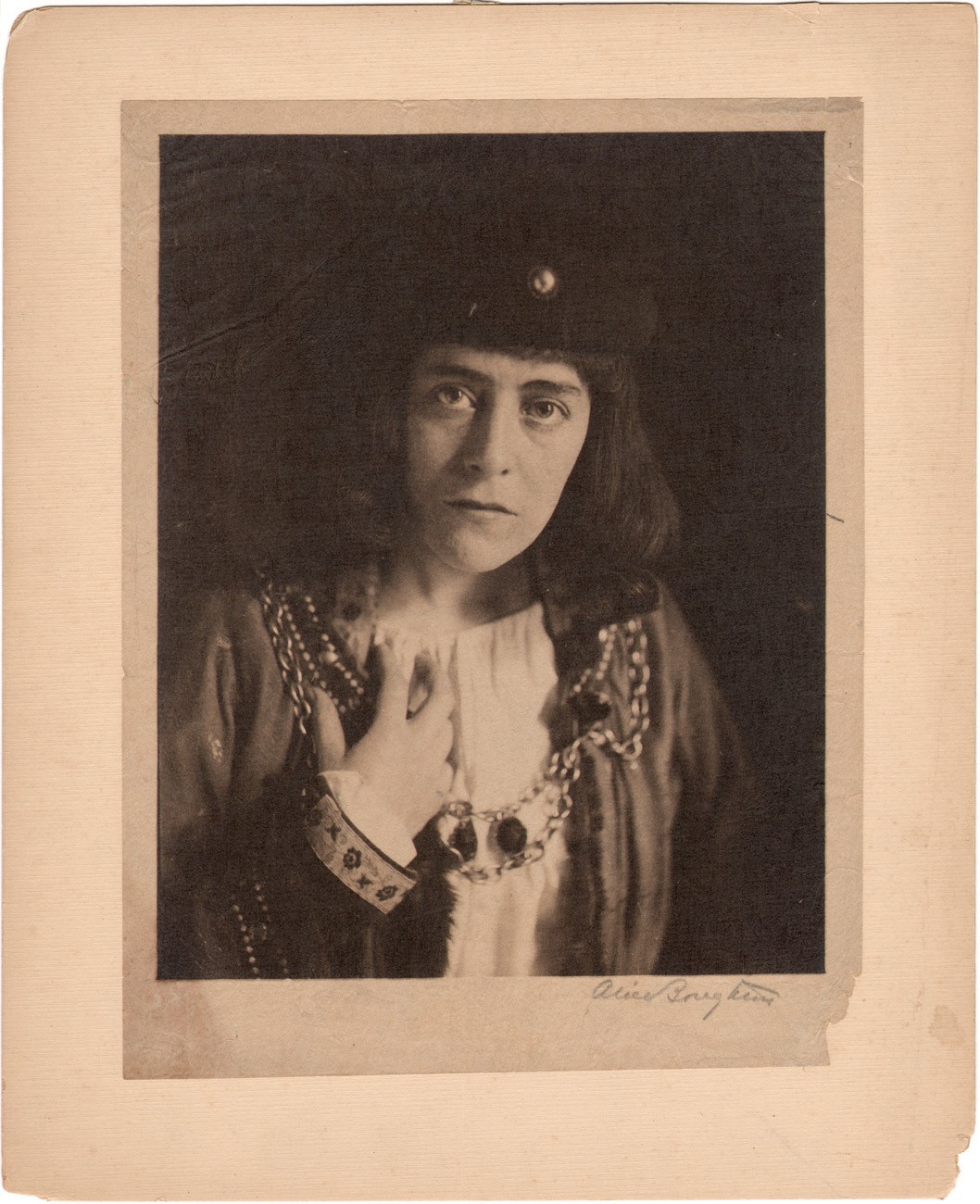 Edith Wynne Matthison as Everyman