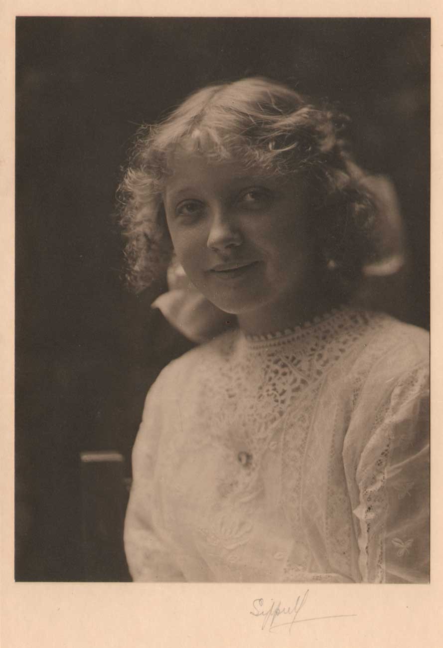 Portrait: Coralyn M. Channen