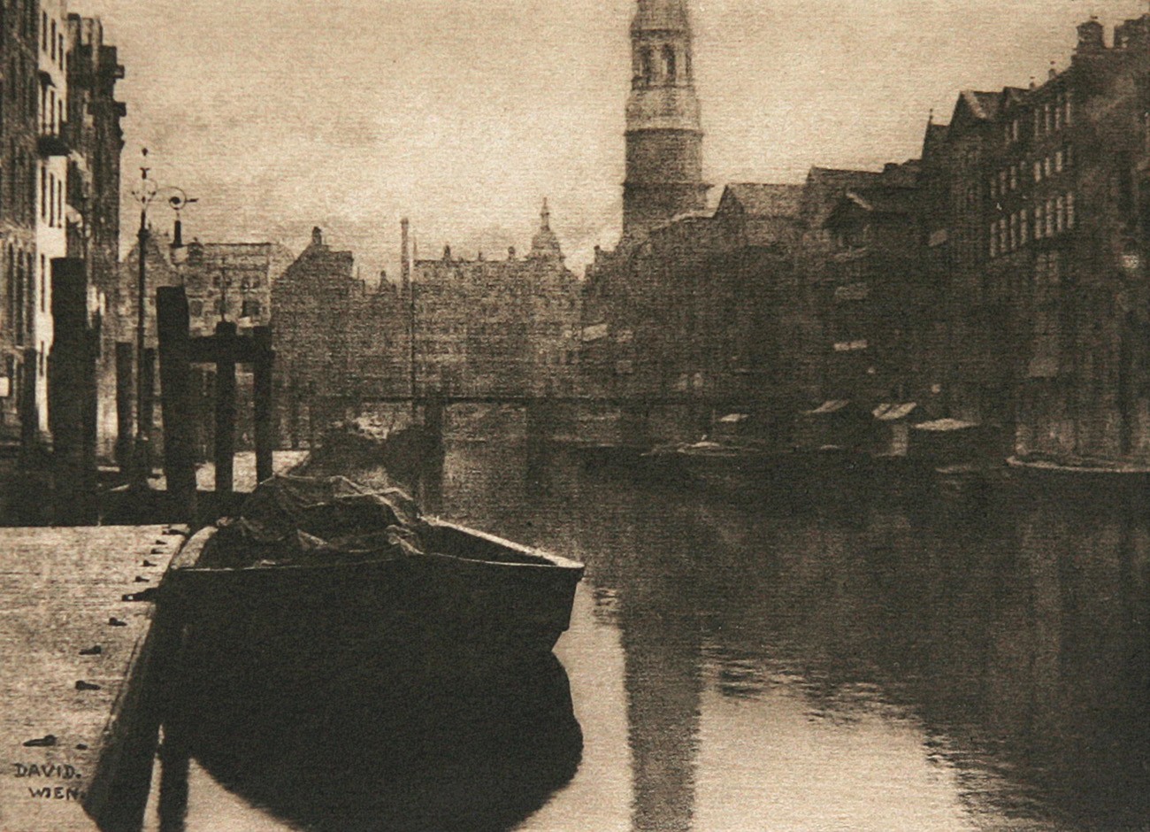 Fleet mit Katherinenkirche in Hamburg