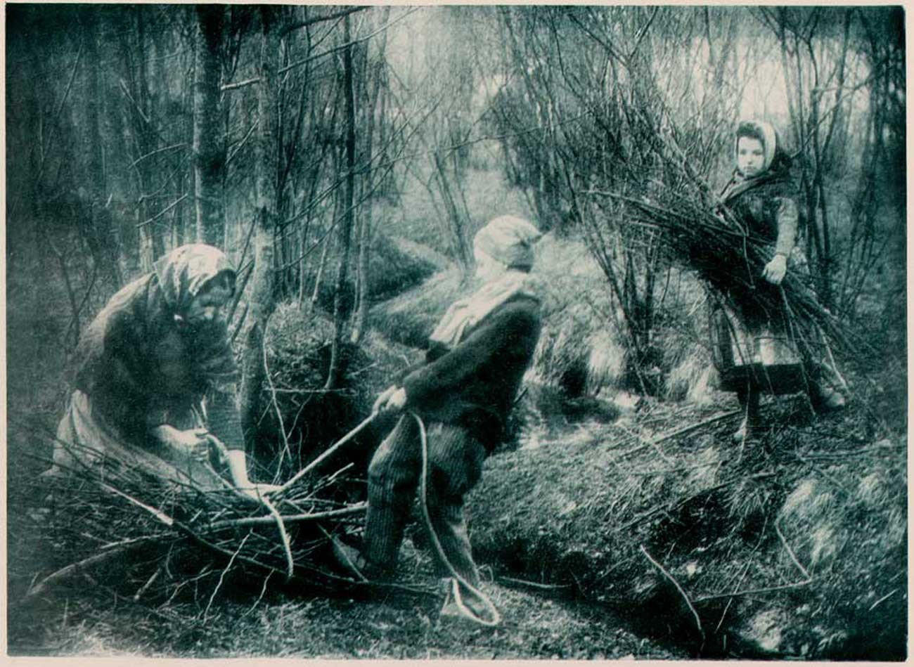 Bundling and Gathering Faggots