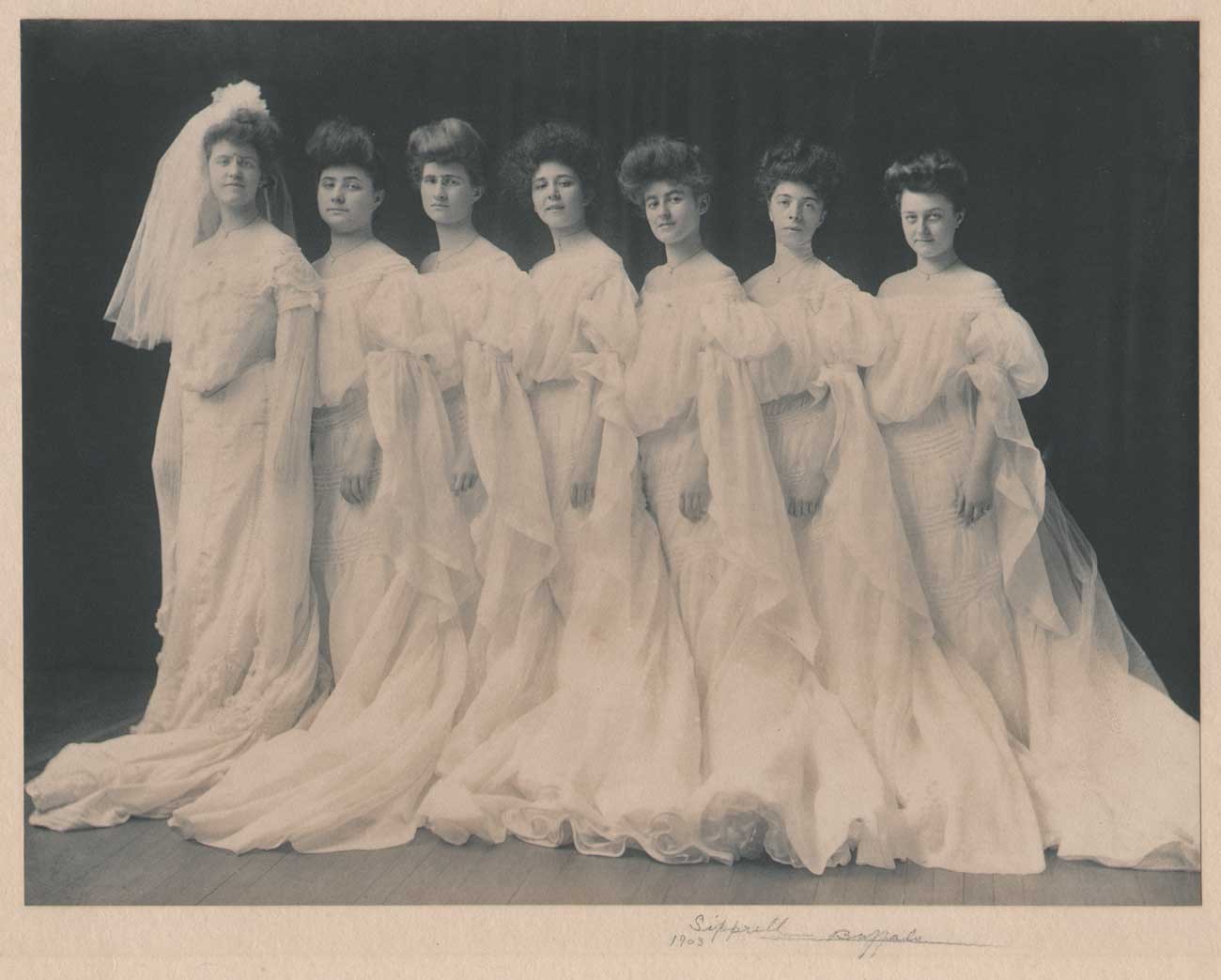 Sipprell Studio Wedding group